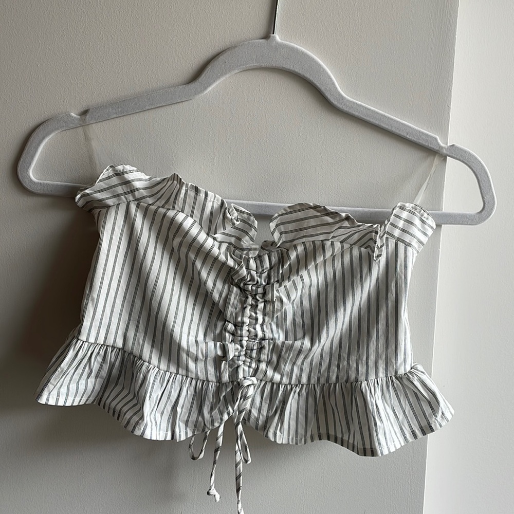 Strapless crop top